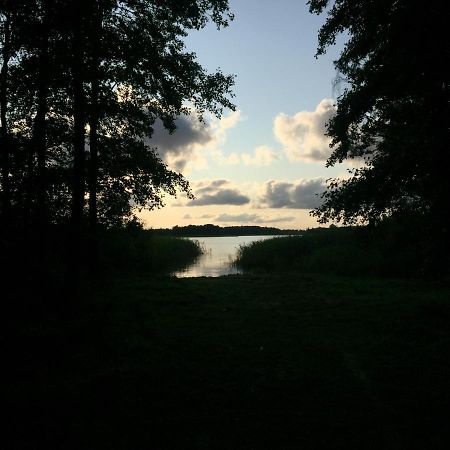 Domek Nad Jeziorem Otalzyno Pomieczyno Dış mekan fotoğraf